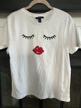 Forever 21 White Tee with Black Lash and Red Lip Graphic